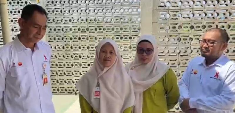 Sulatin selaku Pj. Program Kesehatan Lingkungan Puskesmas Sukorejo | foto : pcjl