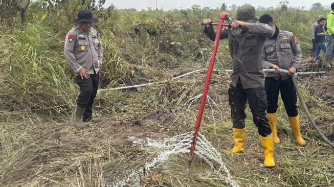 Gunakan Cairan X-FIRE, Polda Jambi Percepat Penanganan Karhutla di Taman Nasional Berbak