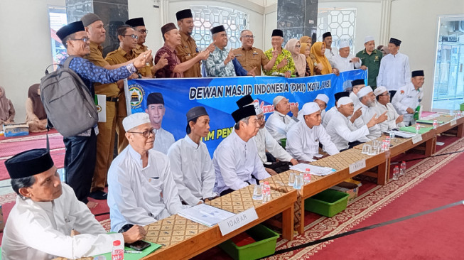 Masjid Al Ikhlas Aur Kenali Wakili Telanaipura Adu Teladan Tingkat Kota Jambi