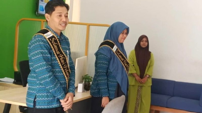 Peringati Hari Pelanggan Nasional, BPJS Ketengakerjaan Batang Hari Menyapa Pekerja di Tengah Kepungan Kabut Asap