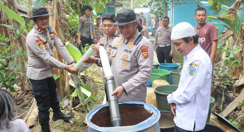 Setetes Air, Sejuta Harapan, Polres Sarolangun Salurkan Bantuan Air Bersih untuk Warga