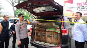 Polda Jambi Gelar Konferensi Pers, Ungkap Penertiban 22.800 Liter Minyak dan BBM