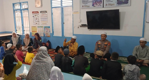 Rumah Baca Bhayangkara Bahari Polda Jambi Jadi Wadah Pembinaan Keagamaan Anak Pulau Pandan