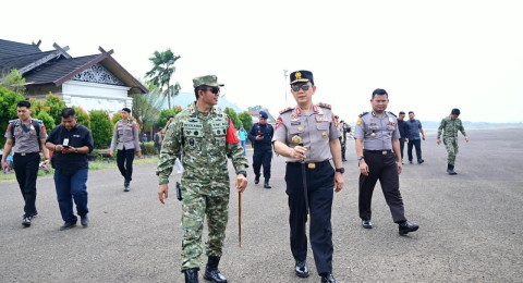 Kapolda Jambi Dampingi Gubernur Lepas 90 Personel Satgas Darat Karhutla ke Taman Nasional Berbak