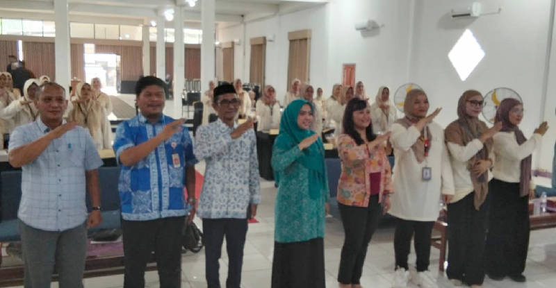 Menggelar pelatihan mutu produk bagi 25 UMKM Tanjabtim, SKK Migas - PetroChina menggandeng pakar Denasty Academy | foto : henrosta